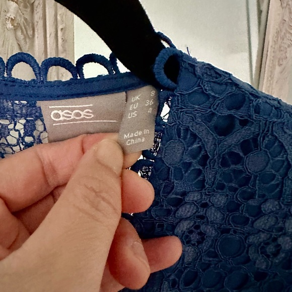 Dress - Picture 5 of 5